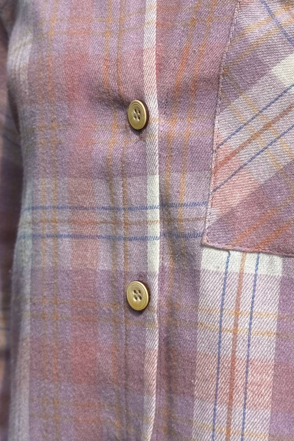 Sobrecamisa de cuadros en tonos rosados