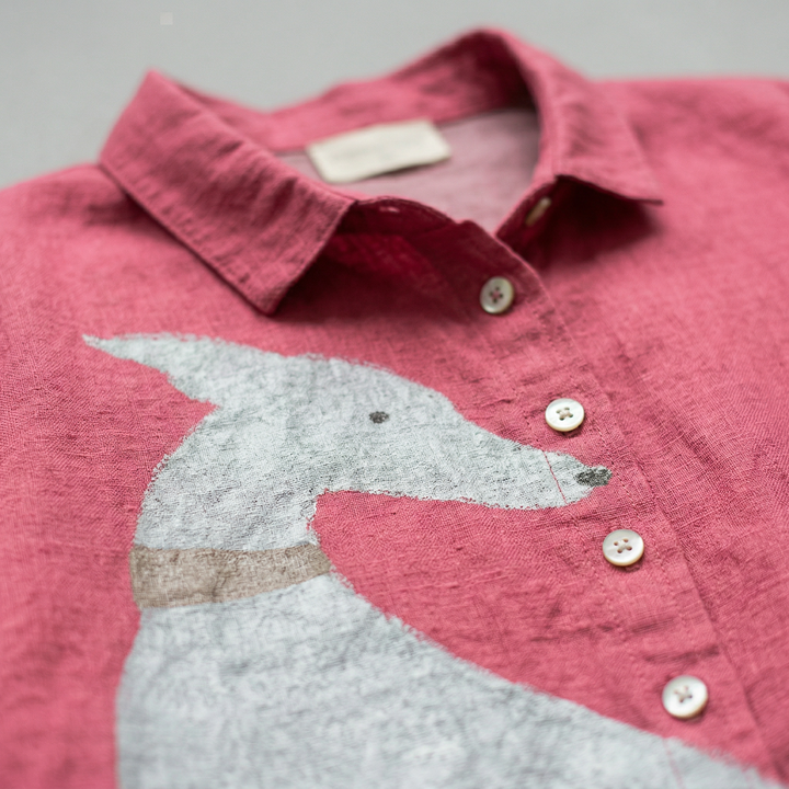 Camisa oversize con estampado gráfico
